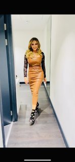 Carol Vorderman feet photo thumbnail