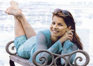 Carola Häggkvist feet photo 3