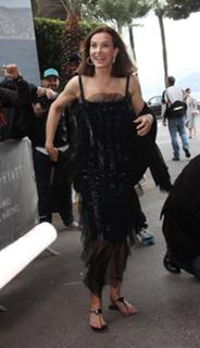 Carole Bouquet feet photo thumbnail