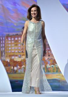 Carole Bouquet feet photo thumbnail