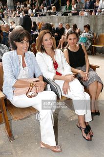 Carole Bouquet feet photo thumbnail