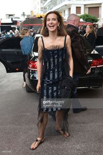 Carole Bouquet feet photo thumbnail