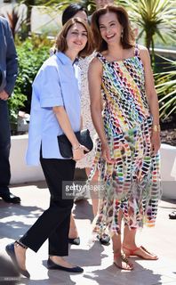 Carole Bouquet feet photo thumbnail