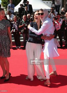 Carole Bouquet feet photo thumbnail