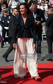 Carole Bouquet feet photo thumbnail