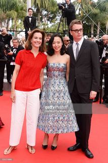 Carole Bouquet feet photo thumbnail