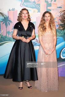 Carole Bouquet feet photo thumbnail