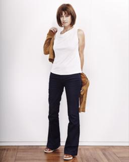 Carole Gaessler feet photo 10