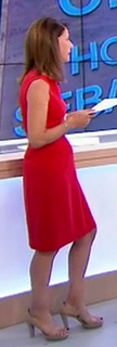 Carole Gaessler feet photo 2
