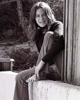 Carole King feet photo 3