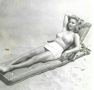 Carole Landis feet photo 12