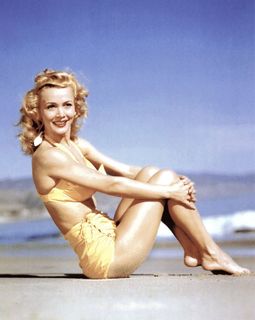 Carole Landis feet photo 9