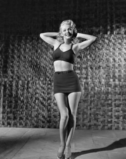 Carole Landis feet photo 3