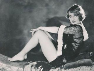 Carole Lombard feet photo 17