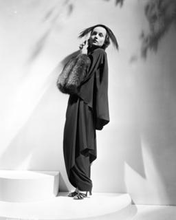 Carole Lombard feet photo 16