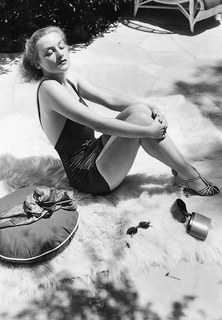 Carole Lombard feet photo 19