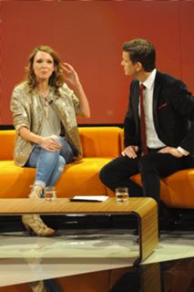 Carolin Kebekus feet photo thumbnail