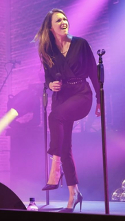 Carolin Kebekus feet photo thumbnail
