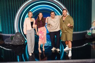 Carolin Kebekus feet photo thumbnail