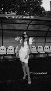 Carolina Ardohain feet photo thumbnail