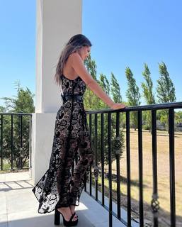 Carolina Ardohain feet photo thumbnail