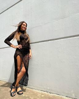 Carolina Ardohain feet photo thumbnail