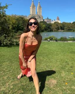 Carolina Ardohain feet photo thumbnail