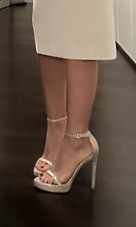 Carolina Ardohain feet photo thumbnail