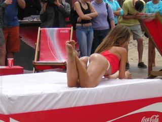 Carolina Ardohain feet photo thumbnail