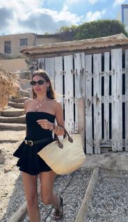 Carolina Ardohain feet photo thumbnail