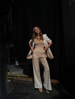 Carolina Ardohain feet photo thumbnail