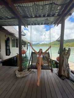 Carolina Ardohain feet photo thumbnail