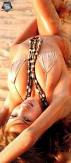 Carolina Ardohain feet photo thumbnail