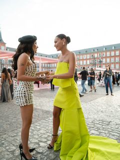 Carolina Ardohain feet photo thumbnail