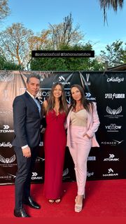 Carolina Ardohain feet photo thumbnail