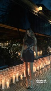 Carolina Ardohain feet photo thumbnail