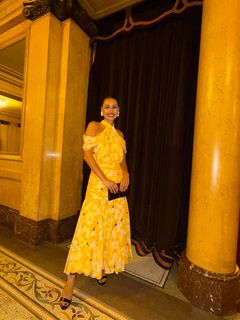 Carolina Ardohain feet photo thumbnail