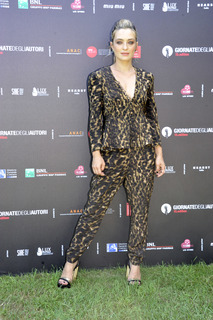 Carolina Crescentini feet photo 12