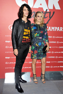 Carolina Crescentini feet photo 15