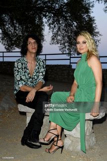 Carolina Crescentini feet photo 9