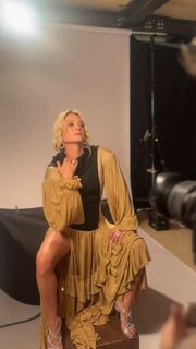 Carolina Crescentini feet photo 5