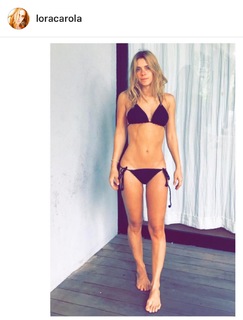 Carolina Dieckmann feet photo thumbnail