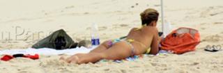 Carolina Dieckmann feet photo thumbnail