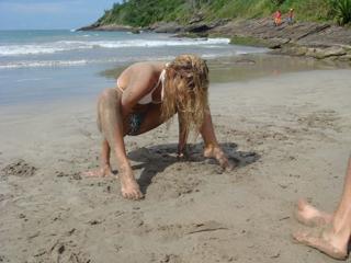 Carolina Dieckmann feet photo thumbnail