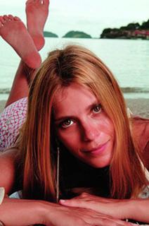 Carolina Dieckmann feet photo thumbnail