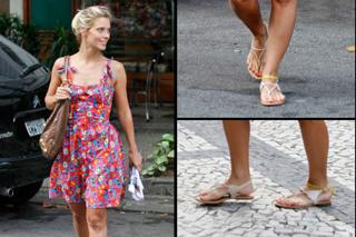 Carolina Dieckmann feet photo thumbnail