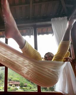 Carolina Dieckmann feet photo thumbnail