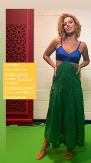 Carolina Dieckmann feet photo thumbnail