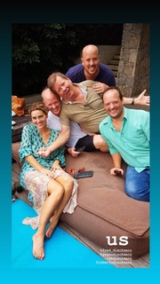 Carolina Dieckmann feet photo thumbnail
