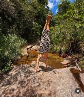 Carolina Dieckmann feet photo thumbnail